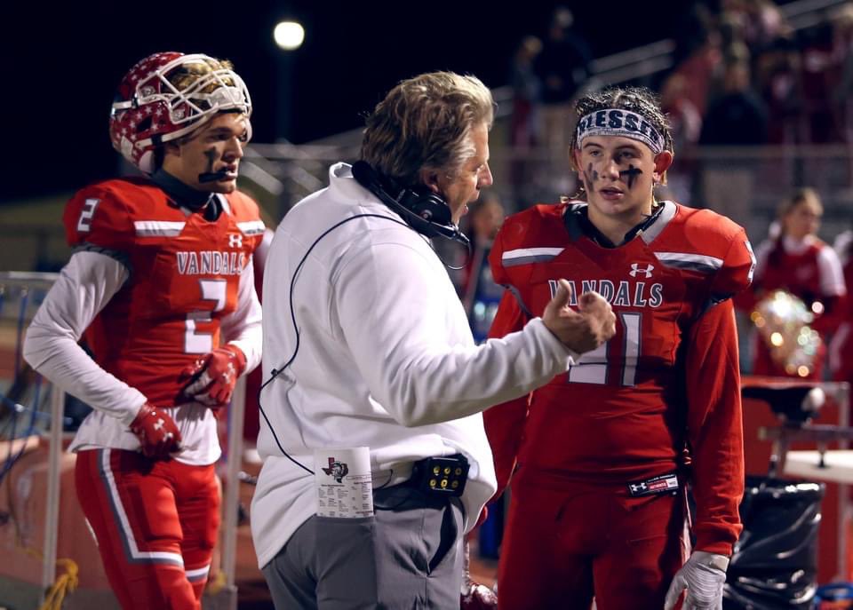 CoachReynolds23's tweet photo. What’s the best thing for a young OC??? A great DC and a great Oline coach! These two are leaders of men! https://t.co/1HH0ATsJhK
