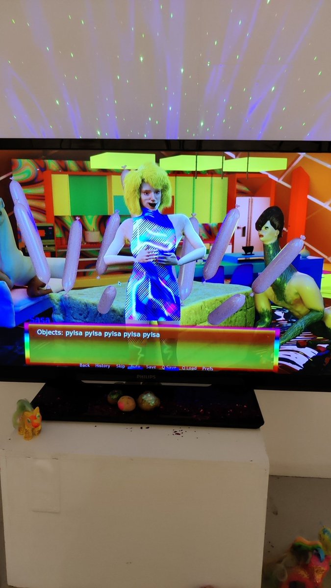 Síðasti séns að mæta í afmælið okkar í dag.