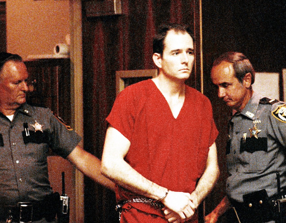 necronomipod's tweet photo. NEW EPISODE ALERT! Part 2 of our series on Danny Rolling is now available… Check it out!
#dannyrolling #serialkiller #truecrime
#cooldownbeers #podcast @betterhelp @heyhoney https://t.co/eYCER6J6yh