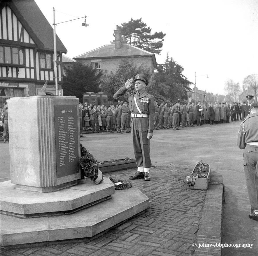 CGTelephoneX's tweet photo. 1954  amazing photographs taken in Droitwich Spa.   Also featuring to K6s no longer there . I must be getting old as I can remember them …. https://t.co/wKSqcugIWb