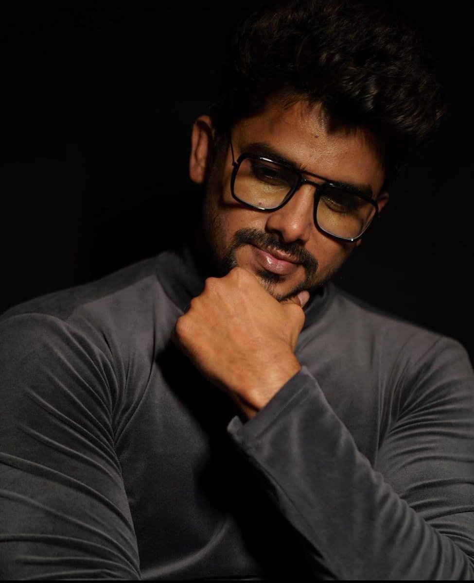 Vj Sunny tweet media