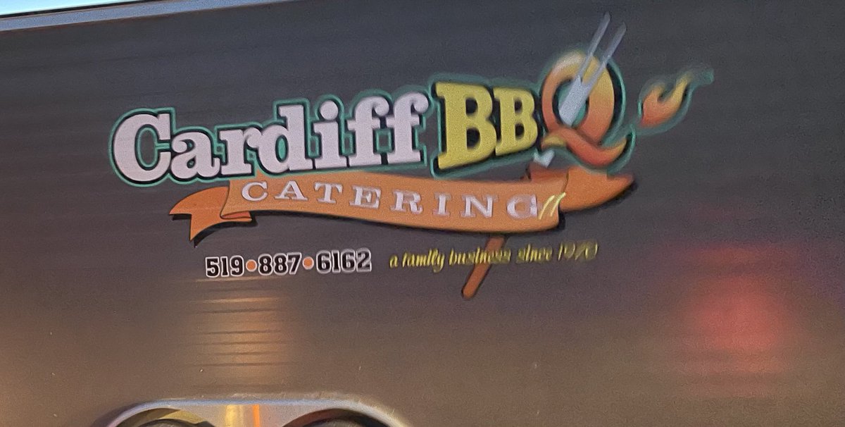 LisaThompsonPC's tweet image. Thanks to the communities of #McIntosh and #Belmore for working together on a recent successful drive through dinner, by #Cardiffs , as you continue to raise funds for the #CanadianFoodGrainsBank ! Over 400 meals were purchased in support of this particular initiative!