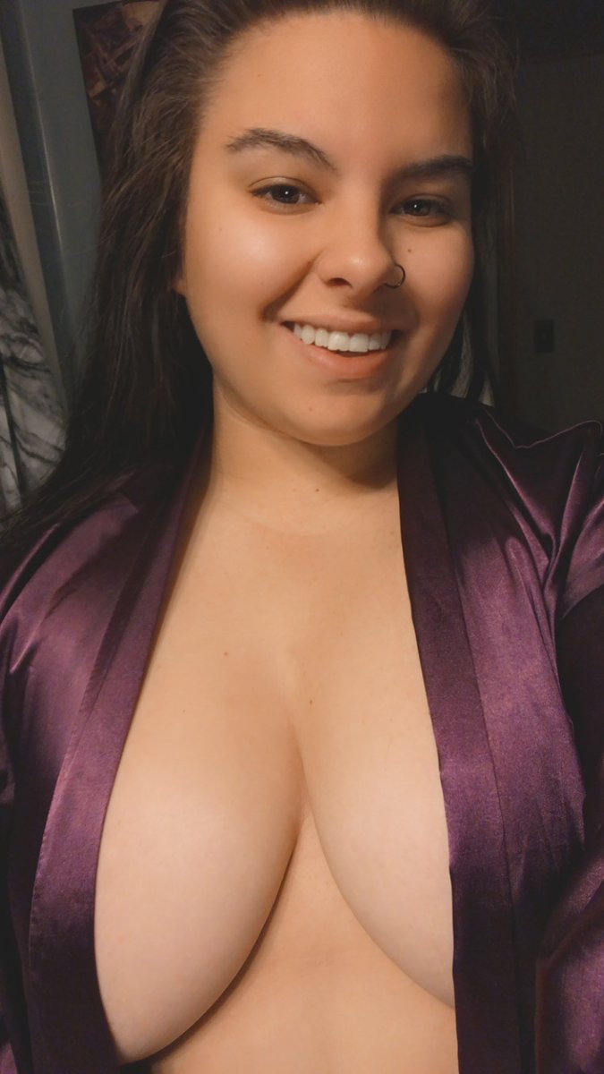 Jess98102876's tweet photo. Cum follow me on my Onlyfans 😈 #onlyfans #thickbeauty #thick #beauty #nativeamerican https://t.co/DeNnanTKCh