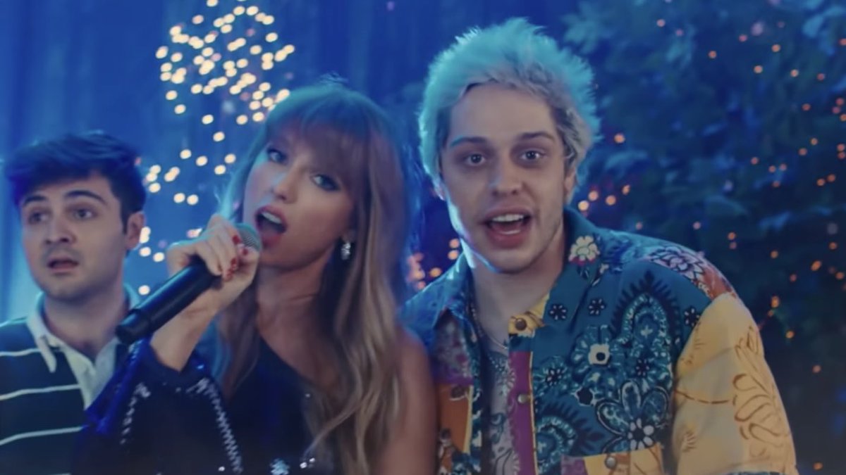 taylor swift and pete davidson from last night’s snl