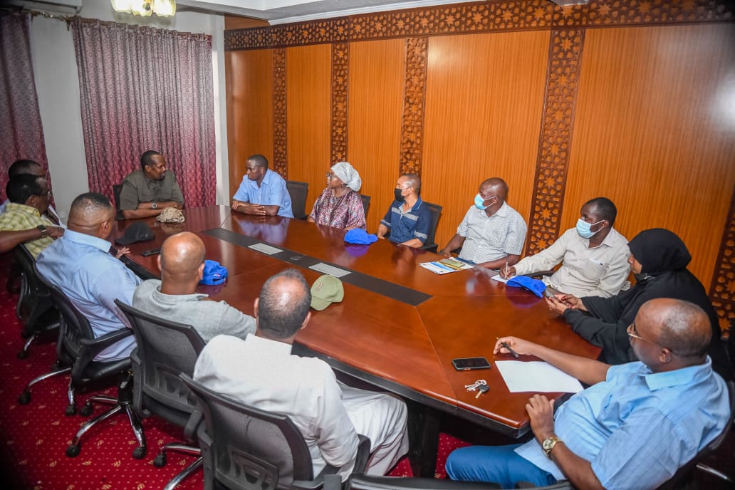 KiamaKaara's tweet photo. Experiential cross county learning as a way of #StrengtheningDevolution @LaikipiaCountyG Governor @NdirituMuriithi visits @Mandera_cgvt @governoroba @dg_mwaniki @mbenekam @KenyaGovernors @cfla_kenya #ThisIsLaikipia #LaikipiaOnTheMove https://t.co/3x9ykVK68j