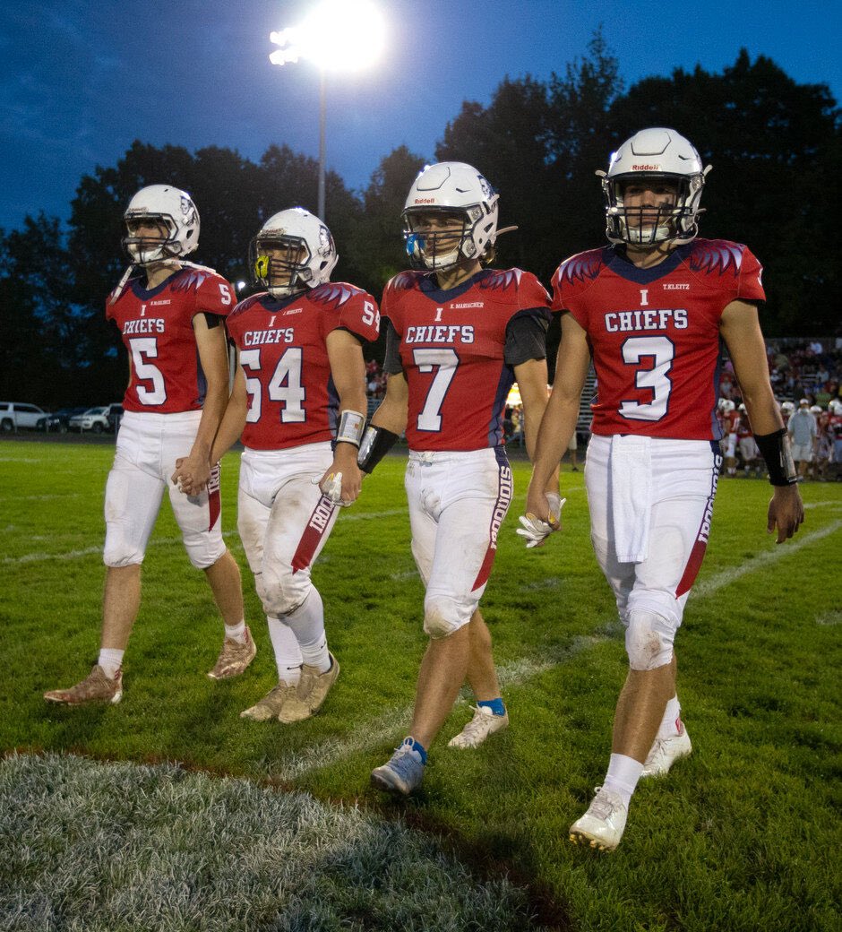 treykleitz's tweet photo. Thank you @IHS_ChiefsFB 
This program will forever be apart of who I am.
“As iron sharpens iron, one man sharpens another.” Proverbs 27:17
#Brotherhood https://t.co/guq0K8LMs3