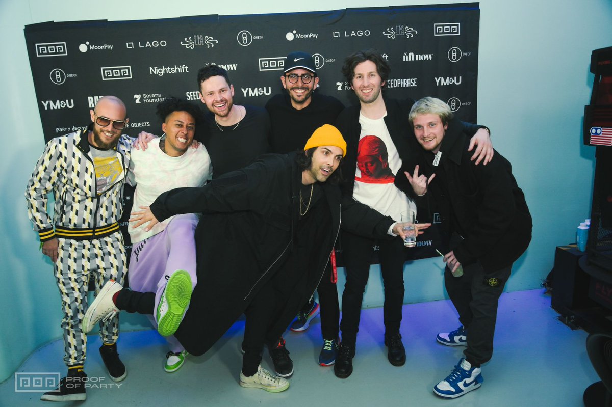 Alejandro tweet media