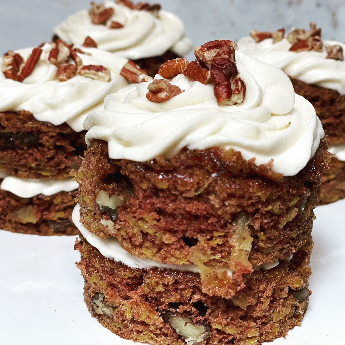 DeniseHebner's tweet photo. The best pineapple carrot cake recipe is now available: https://t.co/sn0zNrHOwg
#carrotcake #thanksgiving #cake #bake #kingarthurflour #bake https://t.co/I6Aq8QC4mh