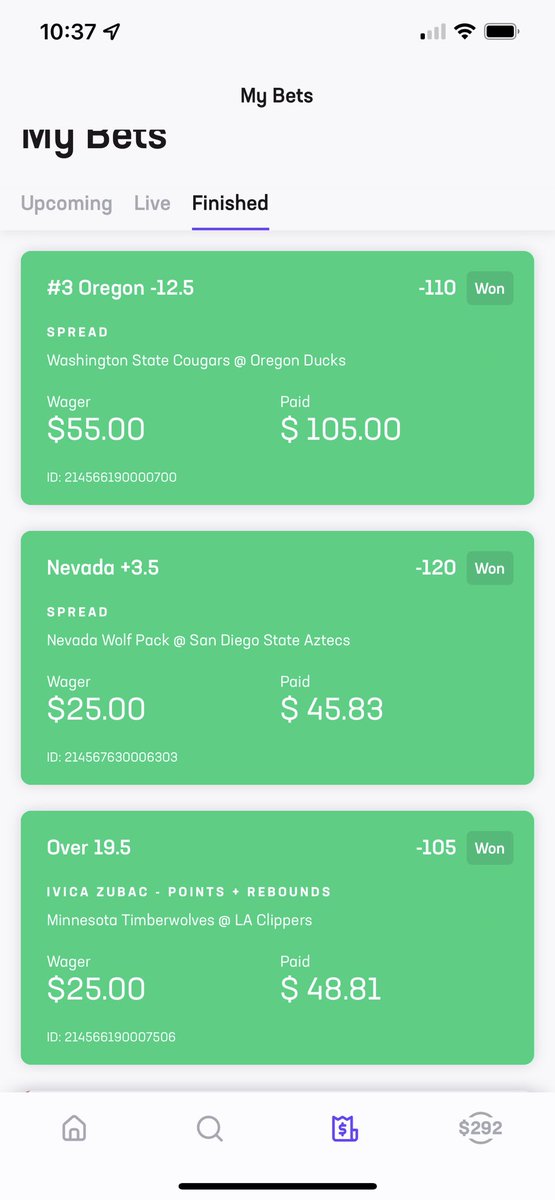 FullyTorqdBets's tweet photo. Nothing like ending your night with about $200 of profit! College football is getting too easy. Let’s see how we can beat up on Vegas again today with some NFL 🔒’s. Who wants a free play today? Like and RT and I’ll give a few out! https://t.co/XaqD3gKntV