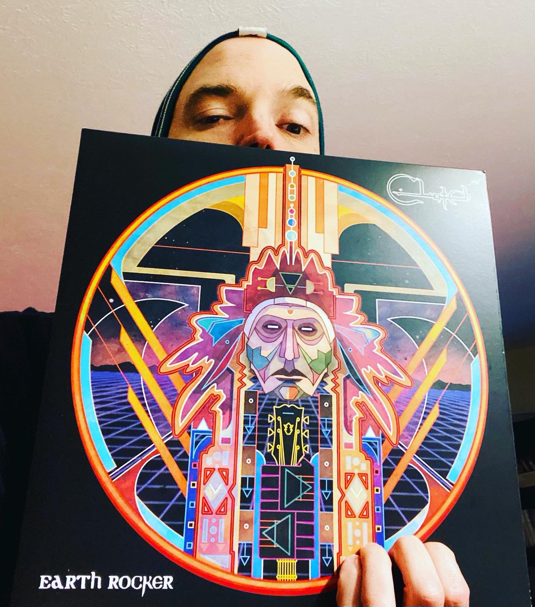 Thesonicroad's tweet photo. Here are my #sundaysounds for today. Earth Rocker took @clutchofficial to the next level! What are your three favorites from this one? 🤘💥👇👇
#clutch #clutchband #clutchbandofficial #rockband #rocknroll #rock #earthrocker #rock #music #vinyl https://t.co/TvpYcC9l9z