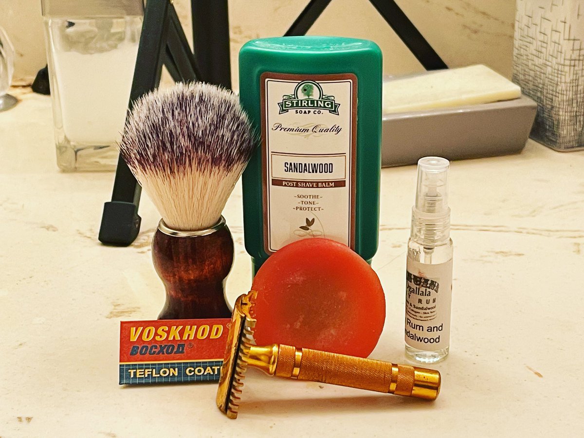 thedaveshaves's tweet photo. A Red Shave @wetshavers #wetshavers #wetshave #wetshaving #wetshaveloyalists #wetshaveoftheday #shaveoftheday#traditionalshaving #thedaveshaves #stayhappy #stayhealthy #keepshaving #shavette  #voskhod #vikingrevolution #stirlingsoapco #vintagegillettesafetyrazor #genuinaogallala https://t.co/mOAl5lGYjU