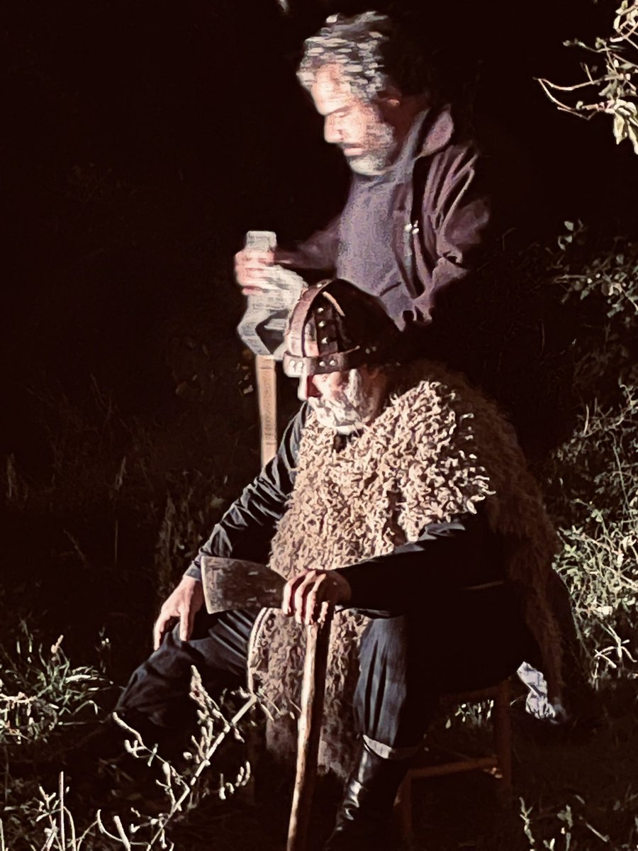 INDIAandME's tweet photo. @EstefiCliment @AjVilanant Un 10.

Va ser una passejada de la vila que ens va fer tombar a temps ancestrals. I de quina manera.

Història amb un bon polsim de sentit de l’humor negre català, irreverent, agosarat i revoltat!

😅👏🏽🌪🤪 No penjo…
#ElsVídeosClassificatsX⛔️😂 https://t.co/ctxJRofFLF