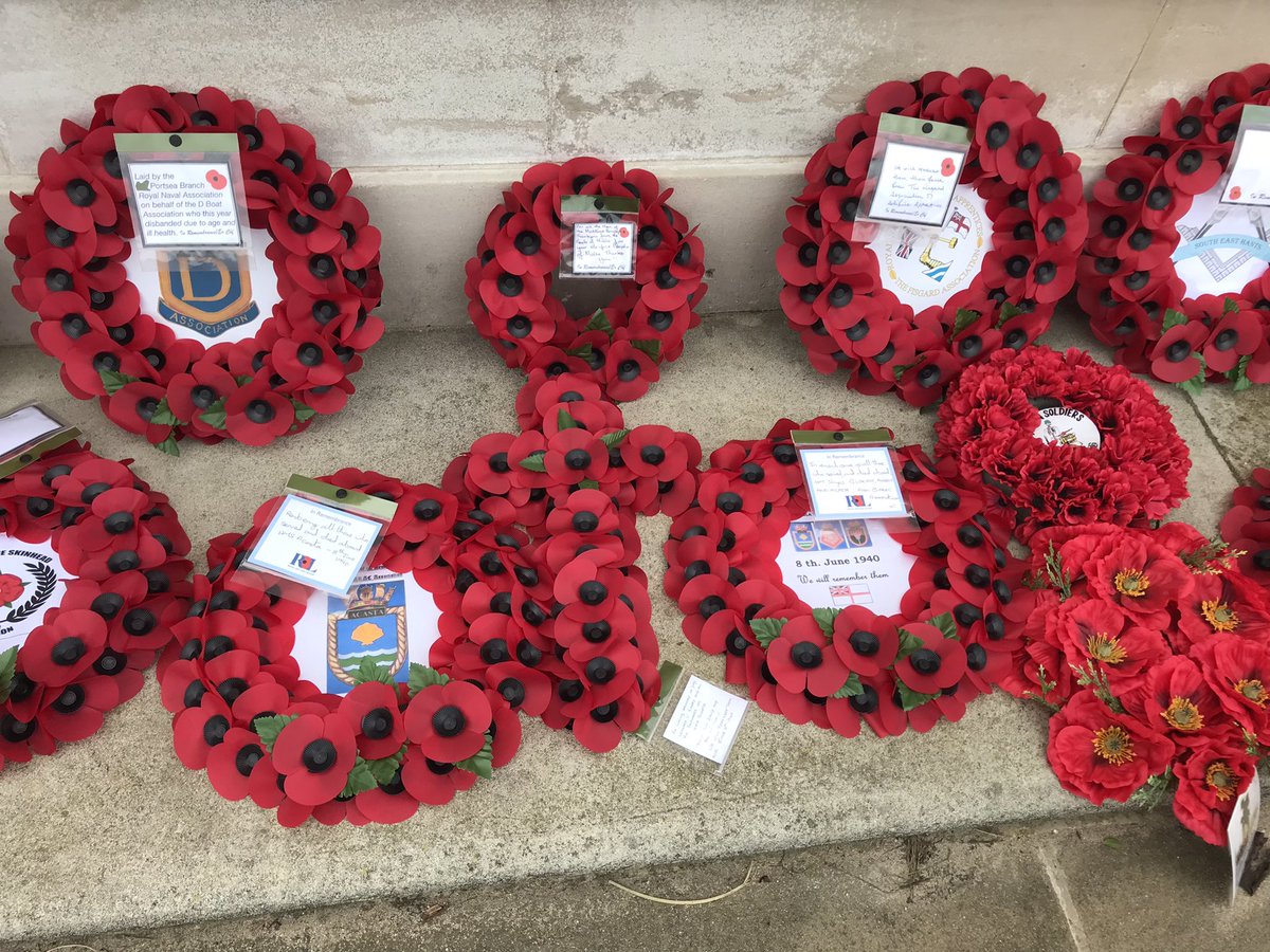 hmsacasta's tweet photo. A weekend of remembrance for all those who served, and died on HM ships Glorious, Ardent and Acasta. Last night attended the festival of Remembrance and today laid 3 wreaths on behalf of the GLARAC association. We will remember them https://t.co/ipmNsofxVl
