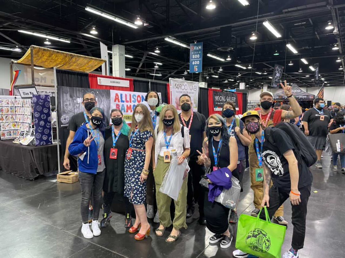brianromero's tweet photo. The @DesignerCon CH crew:
@mumbot @allisonbamcat @grooveva @allidotrawr @loversndreamers @MarianaMart_ @miss_olive47 @WoodenCyclops @FiiiDGT https://t.co/eN1wO7yA7W