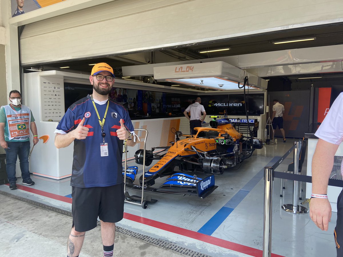 mch_AGG's tweet photo. Eu quero F1. Eu preciso de F1. Hoje pela primeira vez na história da Twitch teremos transmissão oficial no canal do gau! 

Empurra o 100K na Tribonera pro GP de São Paulo da Fórmula 1
#F1comGaules

https://t.co/xrO5wsh7Lb https://t.co/X6lMpvVG7p