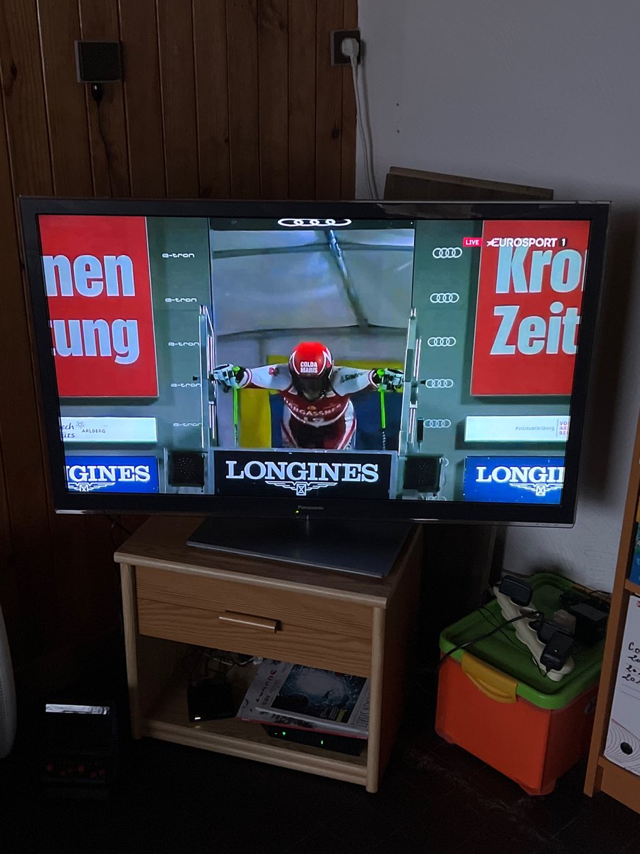 Le grand vainqueur de la soirée: le parcours rouge! 👏🏻 <a href="/fisalpine/">FIS Alpine</a>