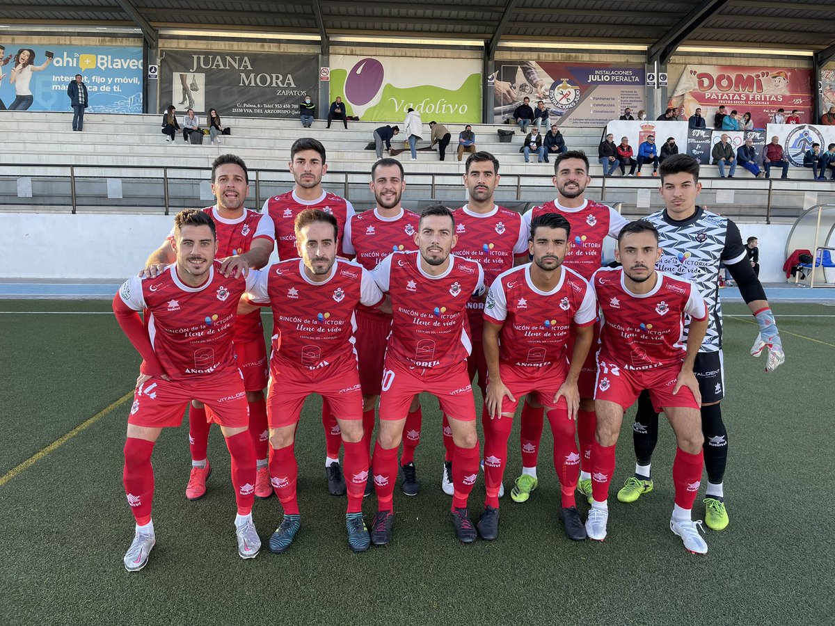 CDRinconOficial's tweet photo. Comienza el partido en Villacarrillo.
#VillacarrilloCF 0-0 #CDRincon
#VillacarrilloRincon
#VamosRincon 🔴🔴⚓️ https://t.co/OxSxRnrqmF