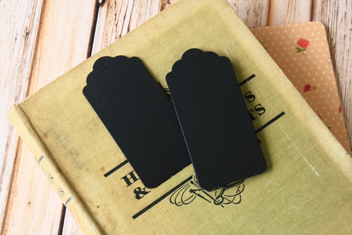 lemoncatshop's tweet image. Lovely DIY Collection Black Scallop tags - now back in stock!
lemoncatshop.com/tags
#diy #crafttags #shoplabels #wishingtree #wedding #browntags #gifttags