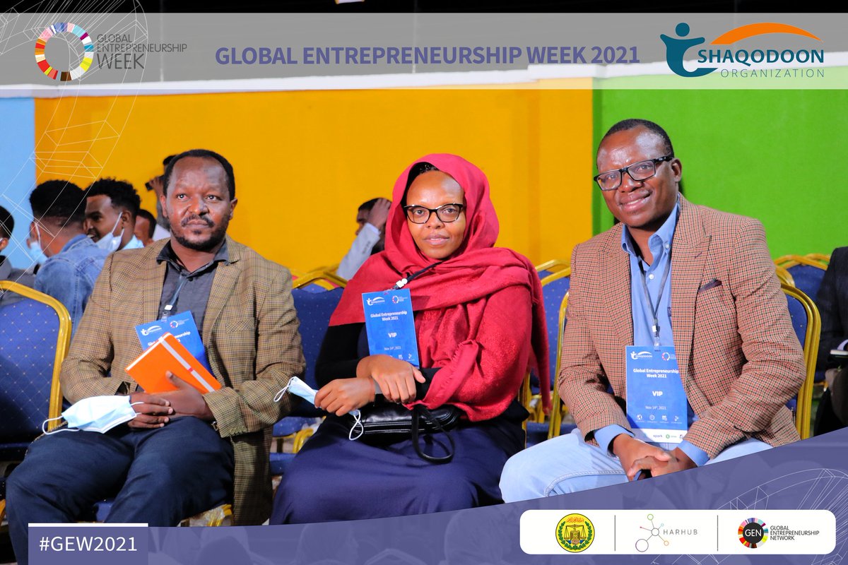 AraaleMichael's tweet photo. #GEW2021 #Adeegecreative
@HarHub @AdeegeAgency @Shaqodoonorg https://t.co/Z7No3O5W00