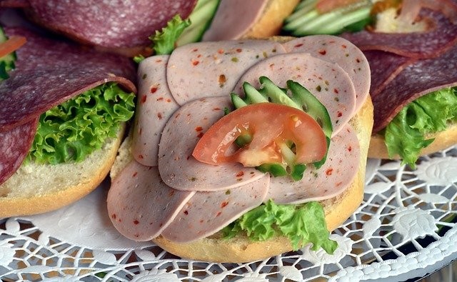 enkil_world's tweet image. Photo By ulleo | Pixabay 
 #sausage #breadtime #roll #nutrition #beauty #decor #food #foods