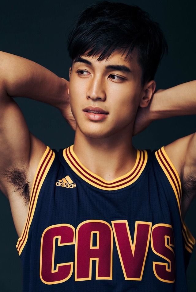 MaleArmpitBlog's tweet photo. My favourite part of guys wearing tanks? When they lift their arms up 🤤 #malearmpits #malearmpit #malearmpitheaven #gayarmpit #sexymalearmpit #hairyarmpit #sexyasianmen #hotasianmen #gayasian #gaysian #gayasianarmpit #armpitfetish #armpithair https://t.co/ExBrRkhPFr