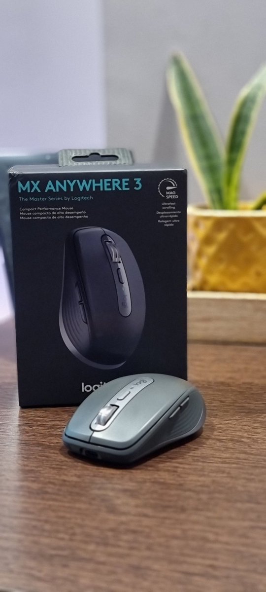 Thanks @KunalV3rma for getting me this. It is amazing 😍

Hands down the best travel 🐁 

#MXAnywhere3 #Logitech