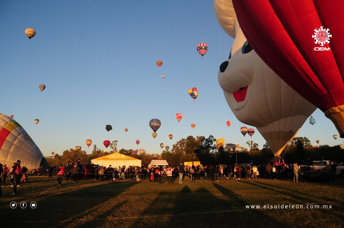 soldleon's tweet photo. #FIG2021 🎈 | Este tercer día del #FIGLeón dejó todo un espectáculo en el cielo de #León #GoFIG #FIGenDirecto
👉 https://t.co/AhIBogWkGk
📸 Édgar Camacho | El Sol de León https://t.co/YZnOIjY85U