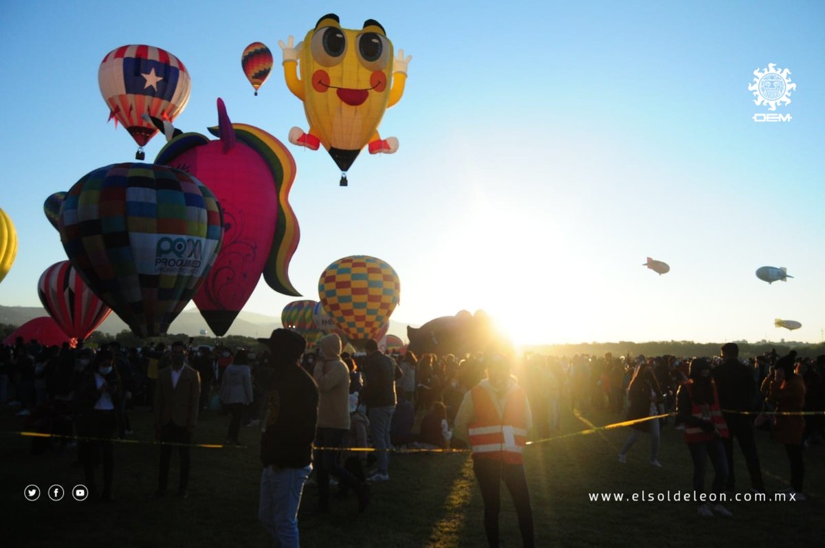 noticiasvesp's tweet photo. #FIG2021 🎈 | Este tercer día del #FIGLeón dejó todo un espectáculo en el cielo de #León #GoFIG #FIGenDirecto
👉 https://t.co/3Z99tmP0xp
📸 Édgar Camacho | El Sol de León https://t.co/RQGM2areB2