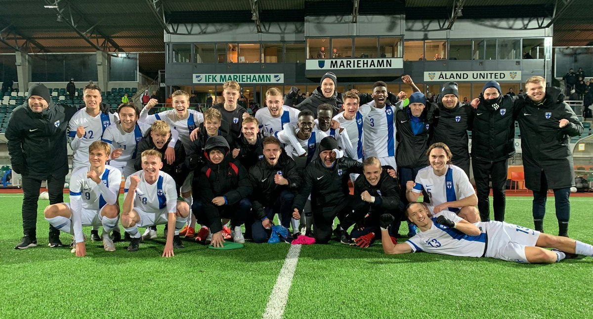 U20 Ruotsi kaatui 2-1! Makoisalla 90+5 Kai Meriluodon maalilla Oscar Wiklöfin namupassista. Upea suoritus koko jengiltä!