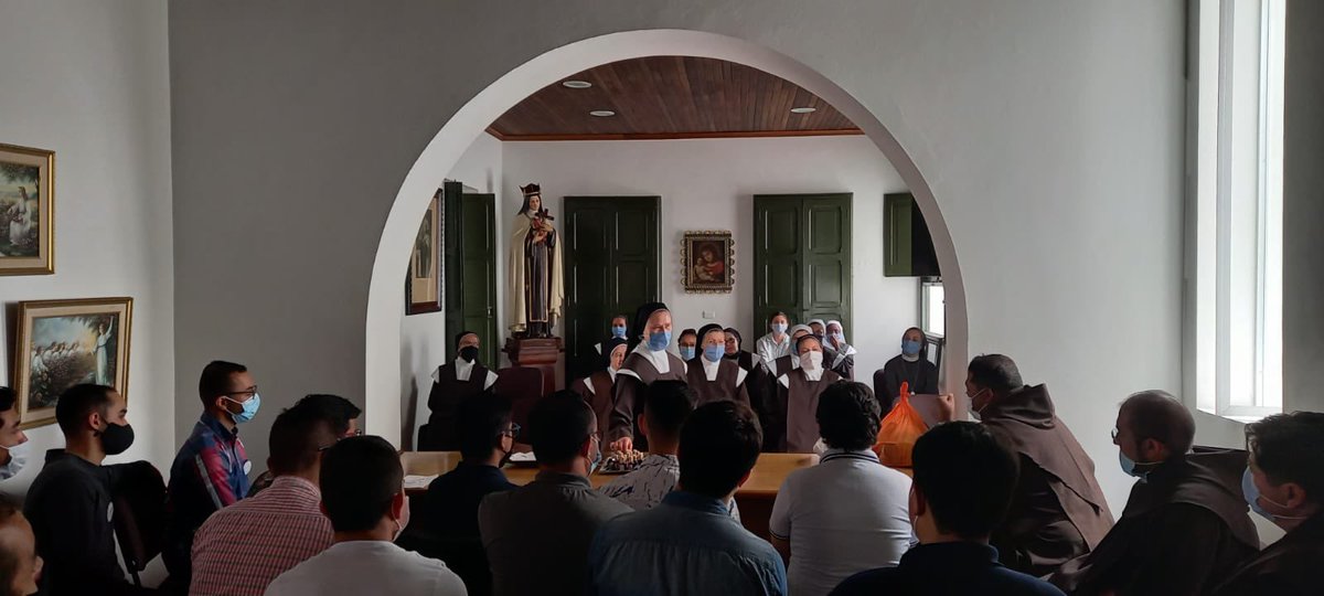 descalzoscol's tweet photo. Seguimos en modo: convivencia vocacional. https://t.co/0nNbTz6Fir