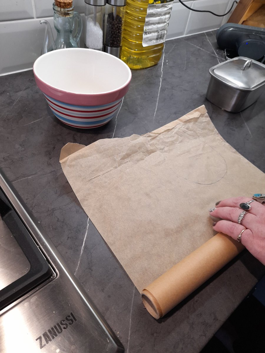 popsider's tweet photo. Quite pleased to get the Christmas Puddings in bowls this afternoon before realising (with The Witch's guidance) I hadn't greased them or put a circle of greaseproof paper at the bottom, so had to start again. Amateurish from me I'm afraid. #notmasterchef https://t.co/32NpzULptp