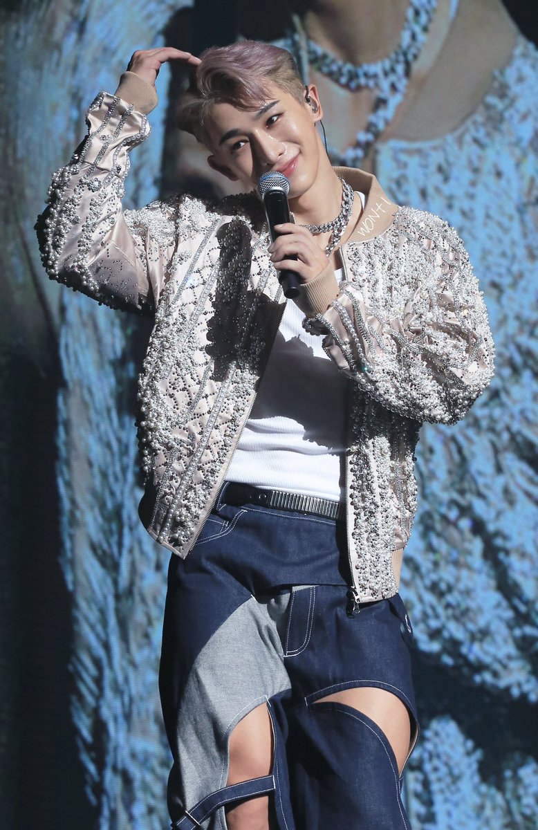 WON_PLUS_1's tweet photo. 20211114 위아영 콘서트💙

우리의 사랑과 응원이 잘 닿았길 바라는 밤 ꪔ̤̮

#원호 #WONHO #ウォノ #元虎 
#WE_ARE_YOUNG
#원호_콘서트
@official__wonho
#우리_시간의_색깔은_BLUE
#이거잖아_원호가_보고싶었던_위니 https://t.co/ApLsLY2U9b
