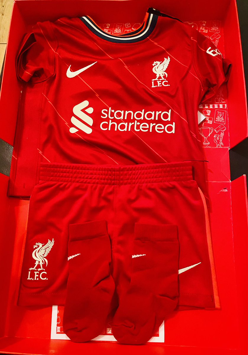 DrKasimRamzan's tweet photo. Thanks to @riazhassan and Zunaira for baby Adams first football kit. #YNWA #LFC #babykit #futureplayer #Lfckids https://t.co/pwmZqOpGL4