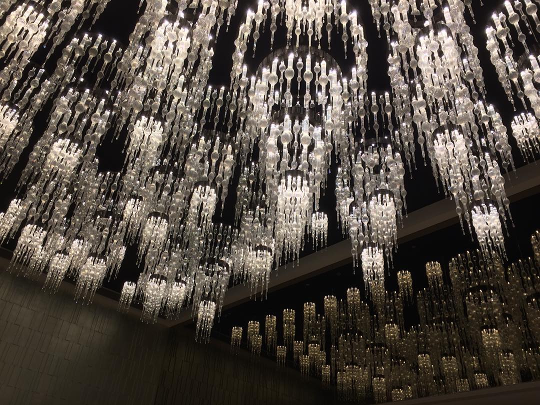 TajSantacruz_'s tweet photo. With ornate chandeliers and sophisticated interiors of intricate artistry, #TajSantacruz welcomes you with its signature hospitality for your elaborate celebrations.✨
For details, call (022) 6211 5211
Captured by: @thekrazybutterfly
#DesignIsInTheDetails #DesignAesthetics https://t.co/5RleXzf0F3