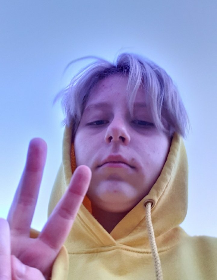 soIi0n's tweet photo. that passed so fast
#ItsBeenOneYear 🤍🖤 https://t.co/vsBIMyjHlY