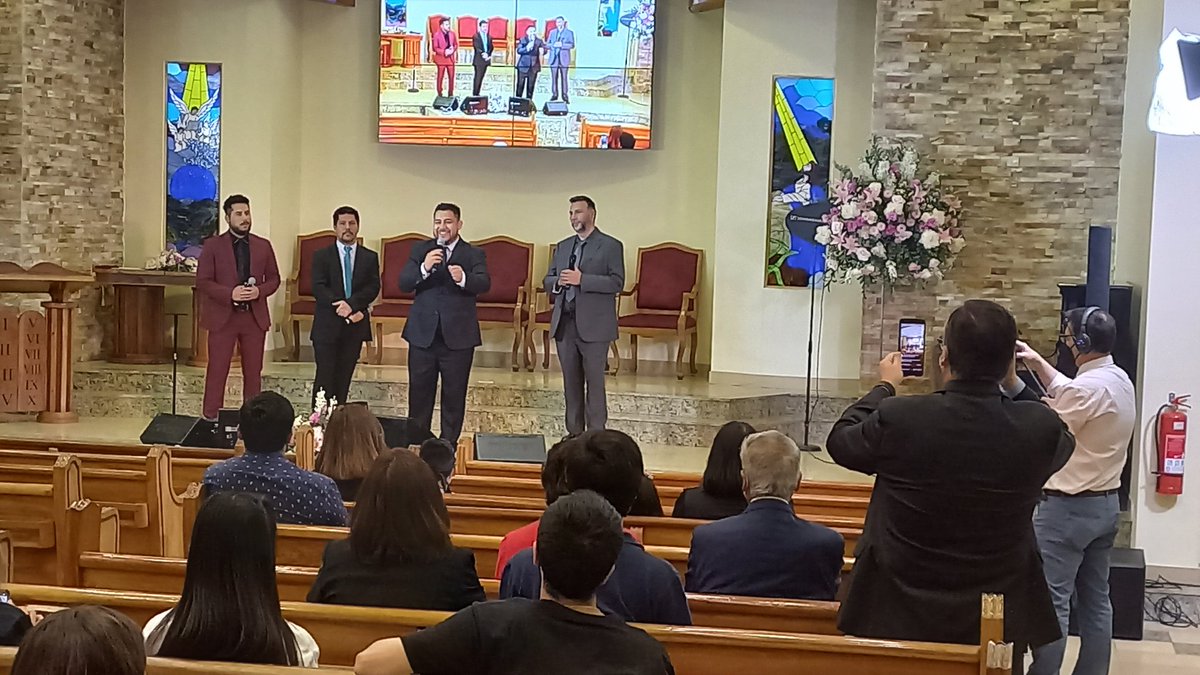 Pr_DavidCerdaF's tweet image. El cuarteto Legado previo a la apertura de la Campaña de Reencuentro AMCh. #reencuentro #restaurado