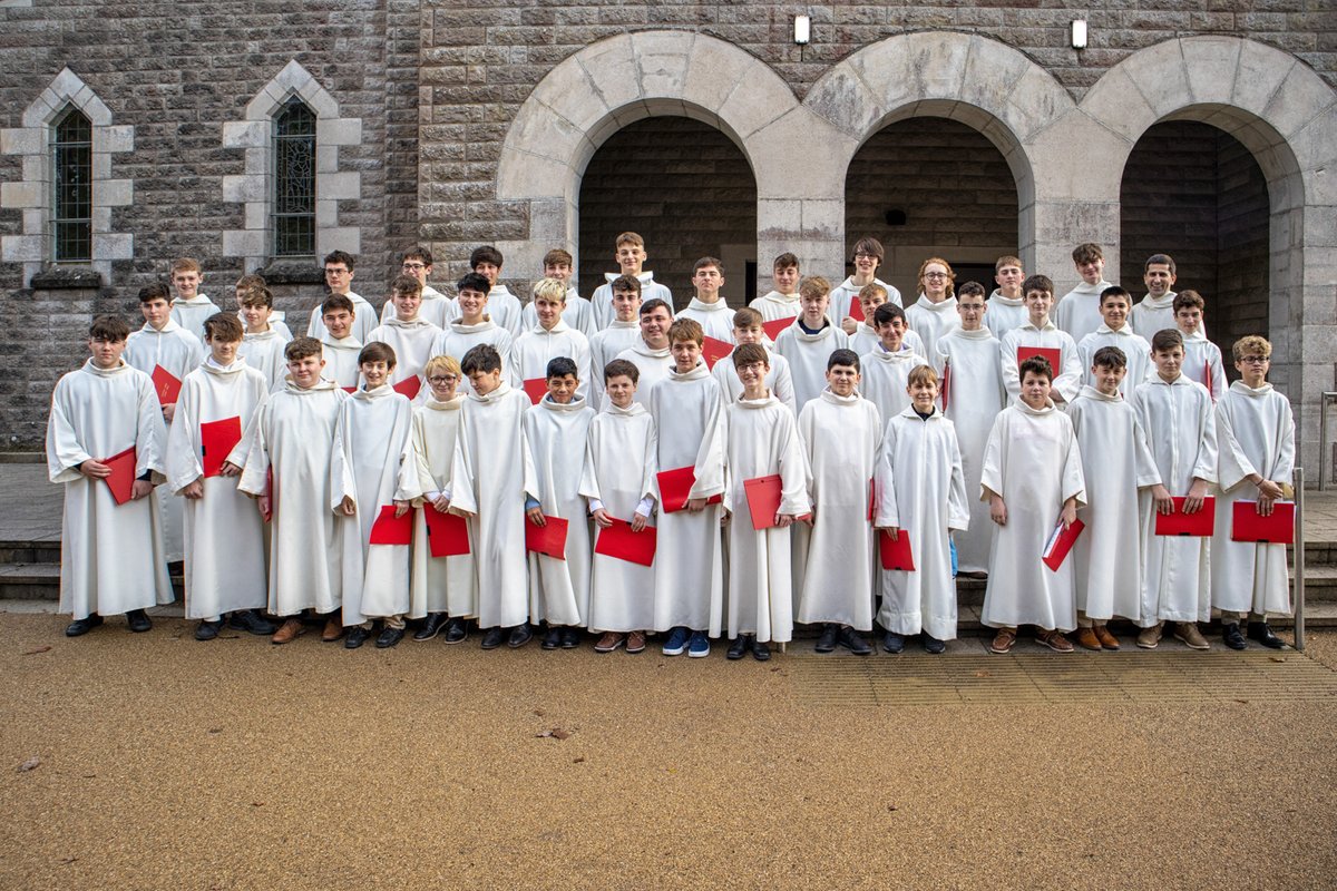 GlenstalSchool's tweet photo. It was wonderful to have the school choir back in the church today for the first time since March 2020! #rft #growatglenstal #howcanikeepfromsinging https://t.co/qbZ6krhaGi