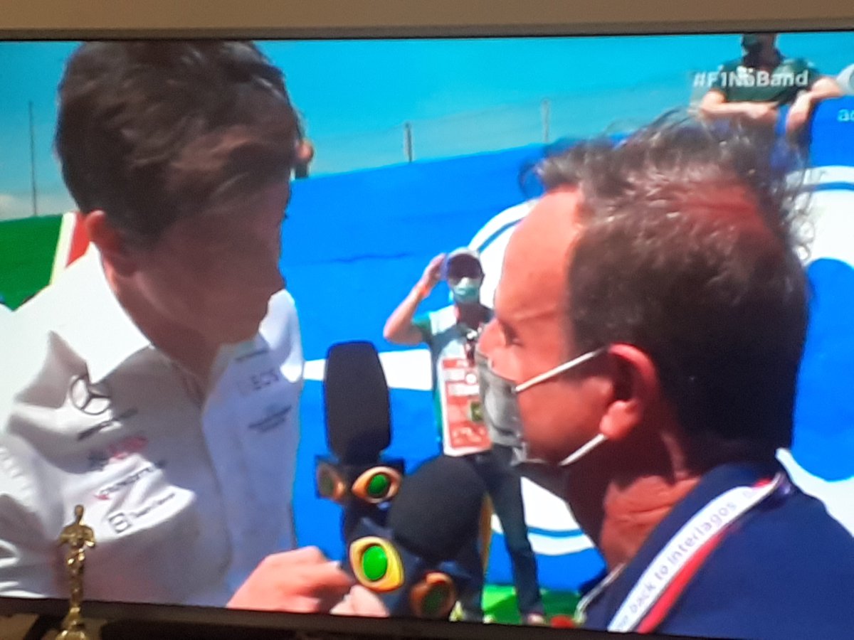 zeguilhermegui's tweet photo. #F1NaBand, transmissão merece um Oscar ! https://t.co/hkXDAPgdj1