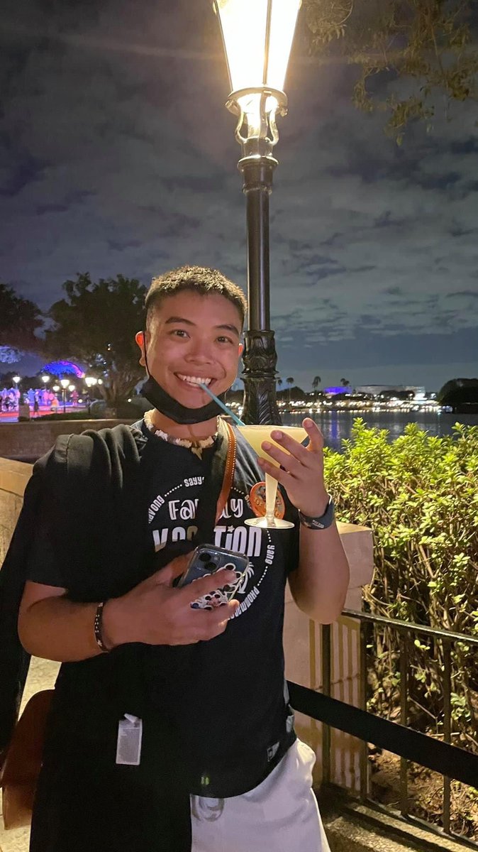 mikeyvee__'s tweet photo. I can’t stop posting about Florida, sorry, I just had the best time of my life! Can you blame me? lmao https://t.co/7gBz1goBww