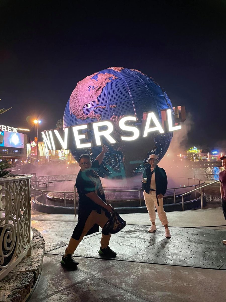 mikeyvee__'s tweet photo. I can’t stop posting about Florida, sorry, I just had the best time of my life! Can you blame me? lmao https://t.co/7gBz1goBww