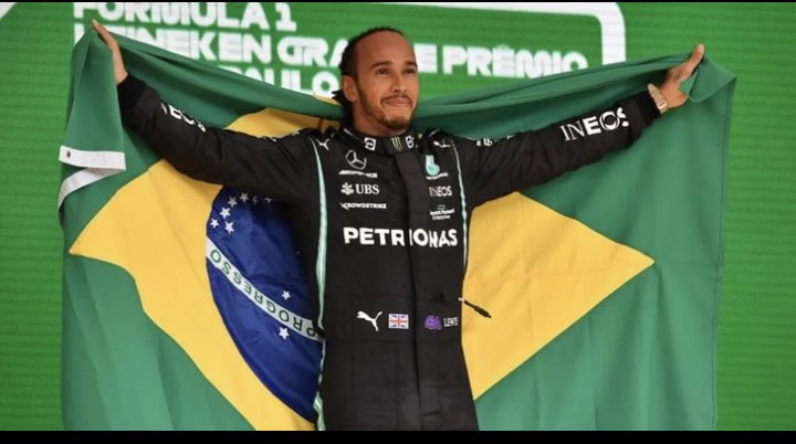 LauraSanches's tweet photo. Que emocionante! Obrigada pelo carinho e amor ao nosso país 🇧🇷 https://t.co/HRYM7Akewx