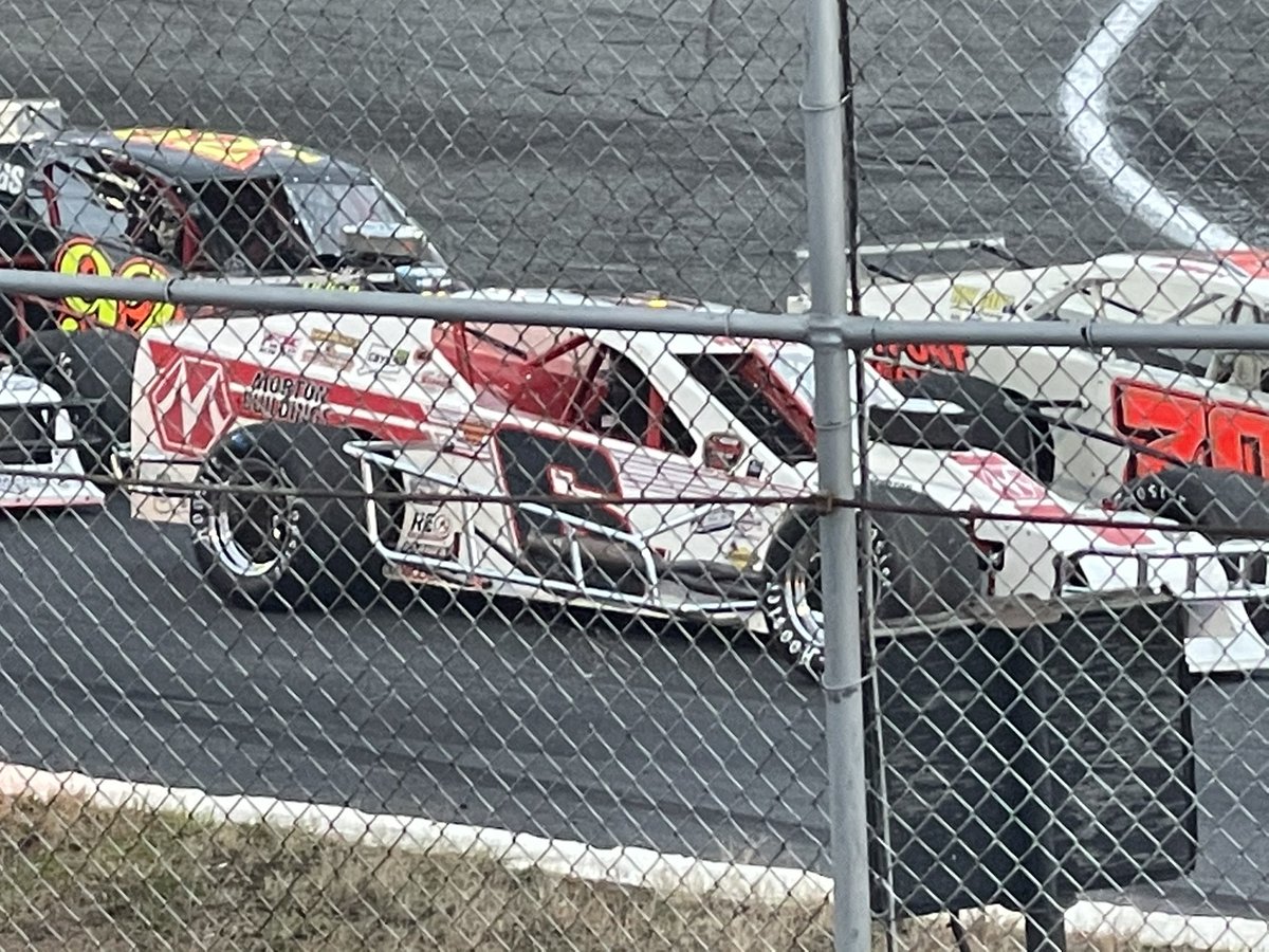 FluffyFireAngel's tweet photo. FUCK YEA!! Let’s go @RyanPreece_ and @FreddieKraft!! #Islip300 #RiverheadRaceway https://t.co/rupIsoZsqJ