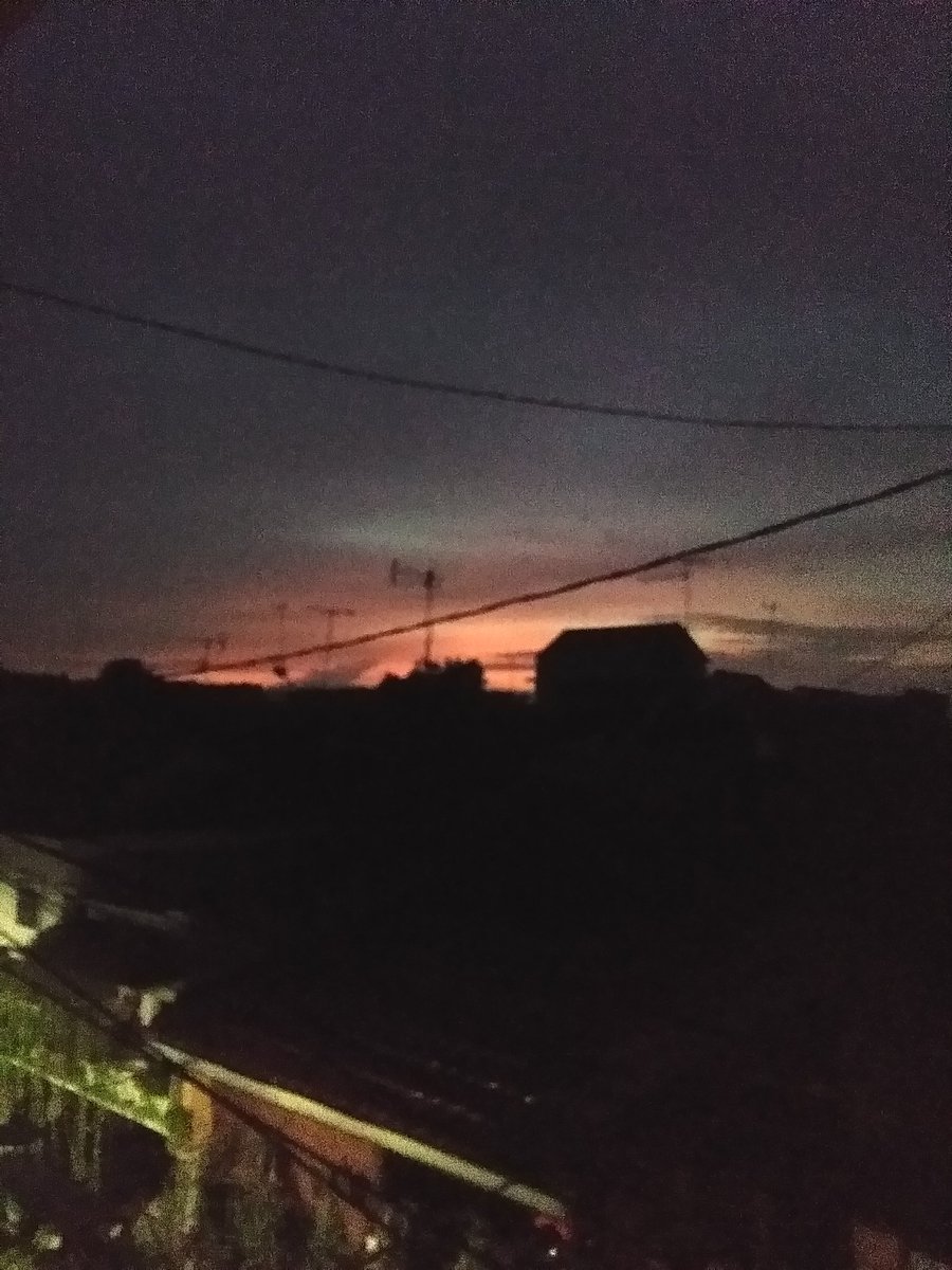 TikaRi_Na's tweet photo. Assalamualaikum.. 
Selamat pagi sobatku.. Semoga hari ini selalu sehat dan tak lupa berucap syukur atas nikmat yg kita dapat... Aamiin Alhamdulillah 

#Pagiku https://t.co/q8spzqcE42
