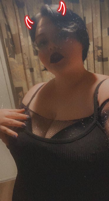 This weekend at YKW was absolutely amazing and I can&rsquo;t wait to play with some of you lovelies again 🥰🤤<a href="/tag/bbw"class="tags"><span>#bbw</span></a><a href="/tag/findom"class="tags"><span>#findom</span></a><a href="/tag/adultwork"class="tags"><span>#adultwork</span></a><a href="/tag/sw"class="tags"><span>#sw</span></a><a href="/tag/cashapp"class="tags"><span>#cashapp</span></a><a href="/tag/plussizewomen"class="tags"><span>#plussizewomen</span></a>