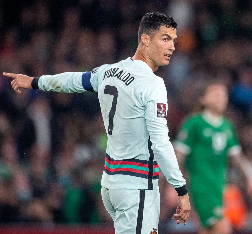 futtmais's tweet photo. Cristiano Ronaldo está com muito azar no final da sua carreira.

Sofre com o Solskjaer no Manchester United e sofre com o Fernando Santos na seleção de Portugal. https://t.co/NklAQonLiv