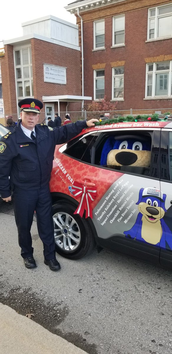 Chief MacCulloch and Tipster getting parade ready