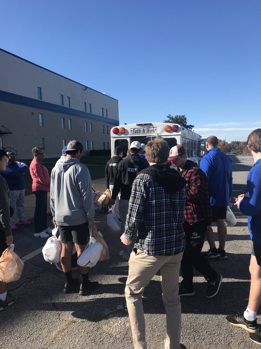 We collected more canned goods and 69 turkeys today. Great afternoon! We’re well on our way to helping Pastor Johnson and the Greenville Church Without Walls hit their goal of handing out 8,000 meals on Thanksgiving morning. #ProudToBeAKnight