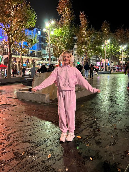 This is what Happy melody looks like 💕 perfectly awkward. I love it. https://t.co/WEtop4LE05