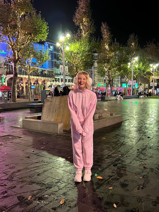 This is what Happy melody looks like 💕 perfectly awkward. I love it. https://t.co/WEtop4LE05