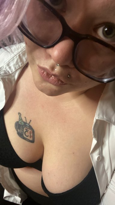 i have glitter on my lip lol https://t.co/WuNUE0OCyV<a href="/tag/bbw"class="tags"><span>#bbw</span></a><a href="/tag/blowjob"class="tags"><span>#blowjob</span></a><a href="/tag/bg"class="tags"><span>#bg</span></a><a href="/tag/deepthroat"class="tags"><span>#deepthroat</span></a><a href="/tag/porngifs"class="tags"><span>#porngifs</span></a><a href="/tag/customcontent"class="tags"><span>#customcontent</span></a>